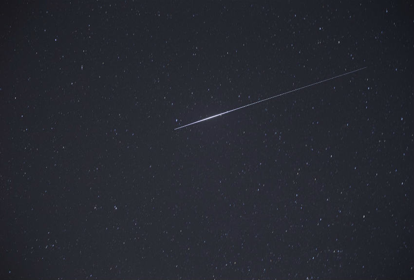 An Iridium flare in the night sky